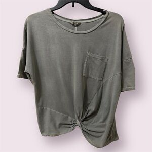 Lucky Brand Twist Front Basic T Shirt 💖
